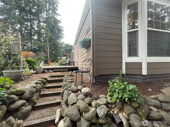 8305 188th Street Ct E, Puyallup, WA 98375
