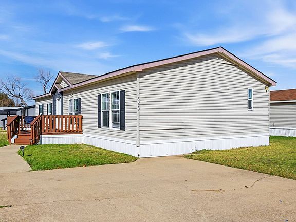 2nd image of 3029 Crestway Dr