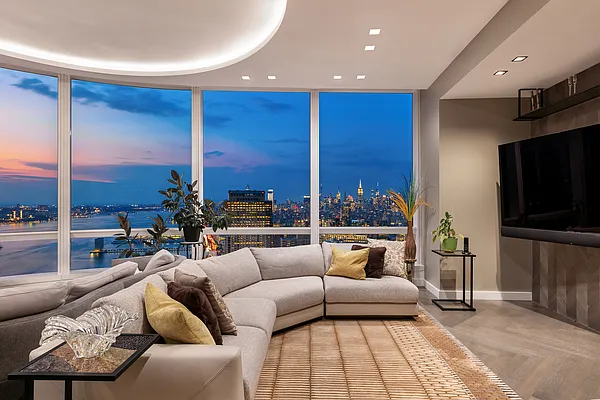 Rented by Douglas Elliman | media 25