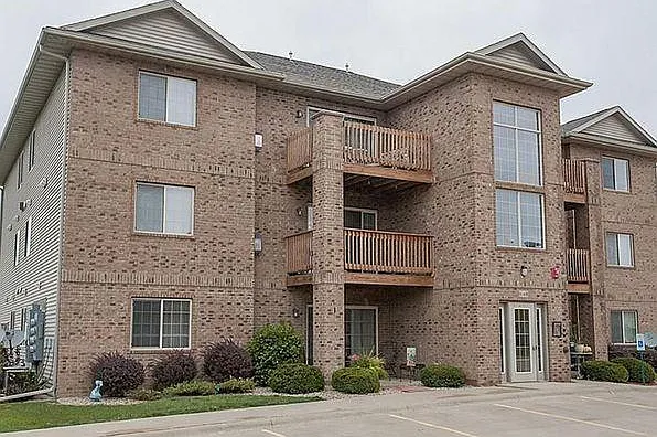 620 Colton Cir NE #3