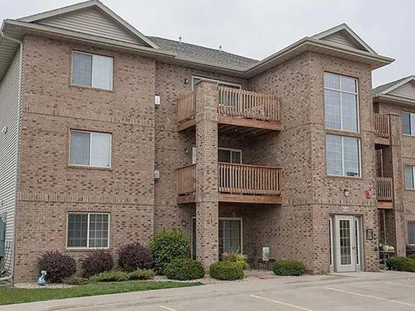 620 Colton Cir NE Unit 3, Cedar Rapids, IA 52402