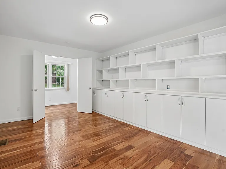 287 Buttonwood Dr — Photo 5