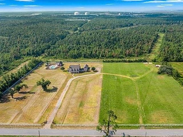2nd image of Haymark Rd
