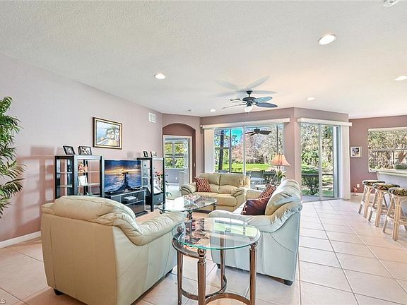 5th image of 28270 Lisbon Ct Unit 2912
