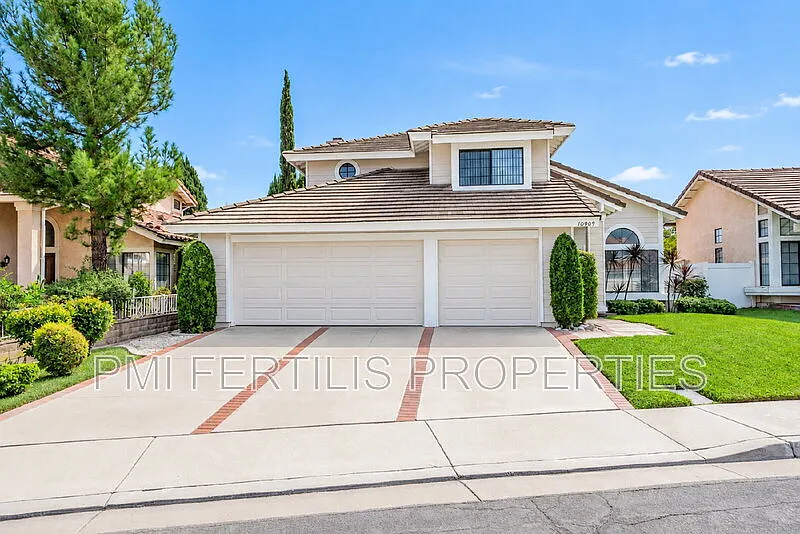 10909 Rollins Ct