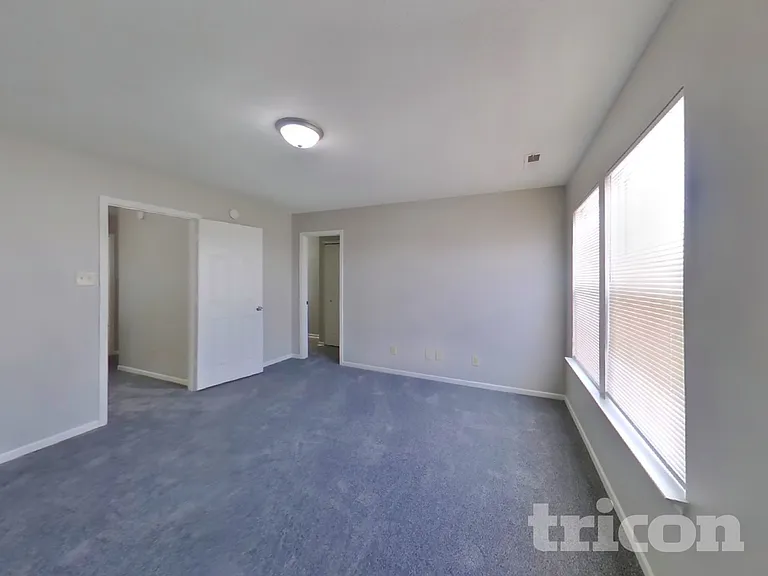 14674 Fawn Hollow Ln — Photo 4