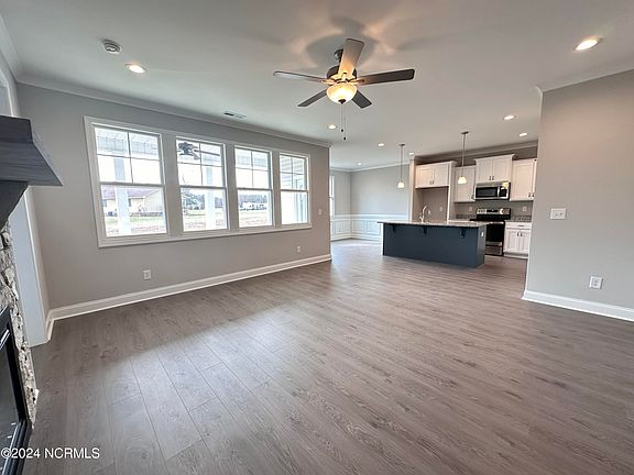 5th image of 52 Jackson Pond Drive