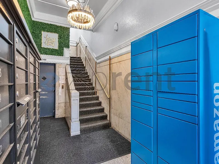 680 14th St #204 — Photo 3