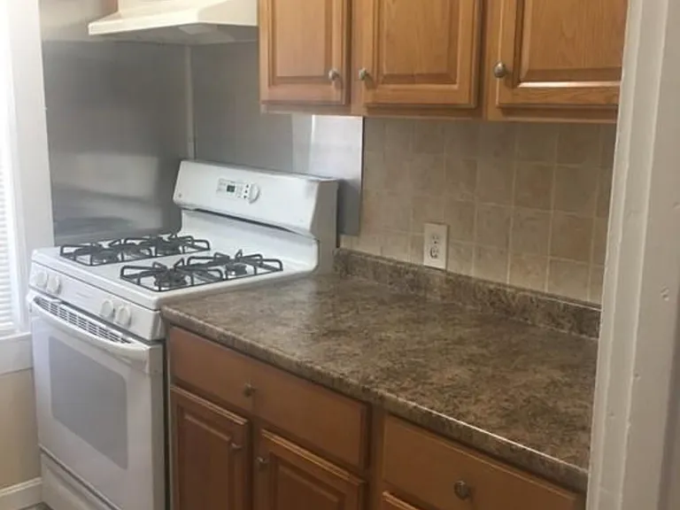 106 Thompson St #2 — Photo 8