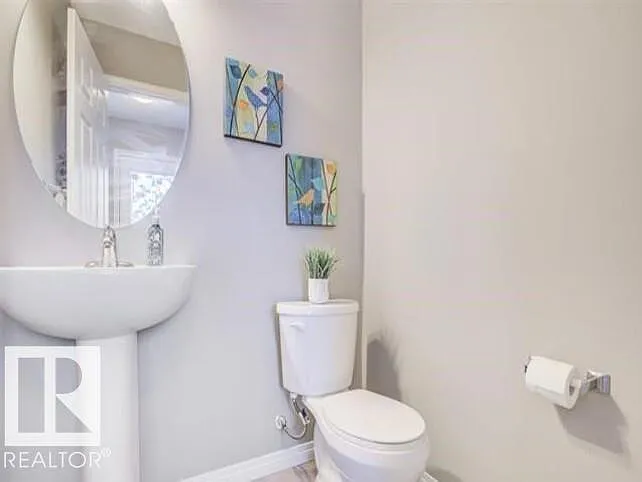 3221 Cherry Cres SW — Photo 12