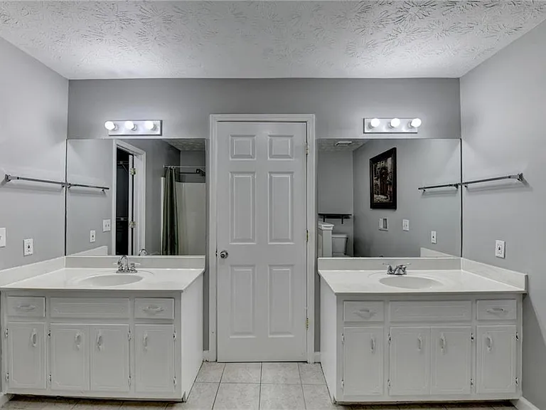 1181 Izod Ct — Photo 27