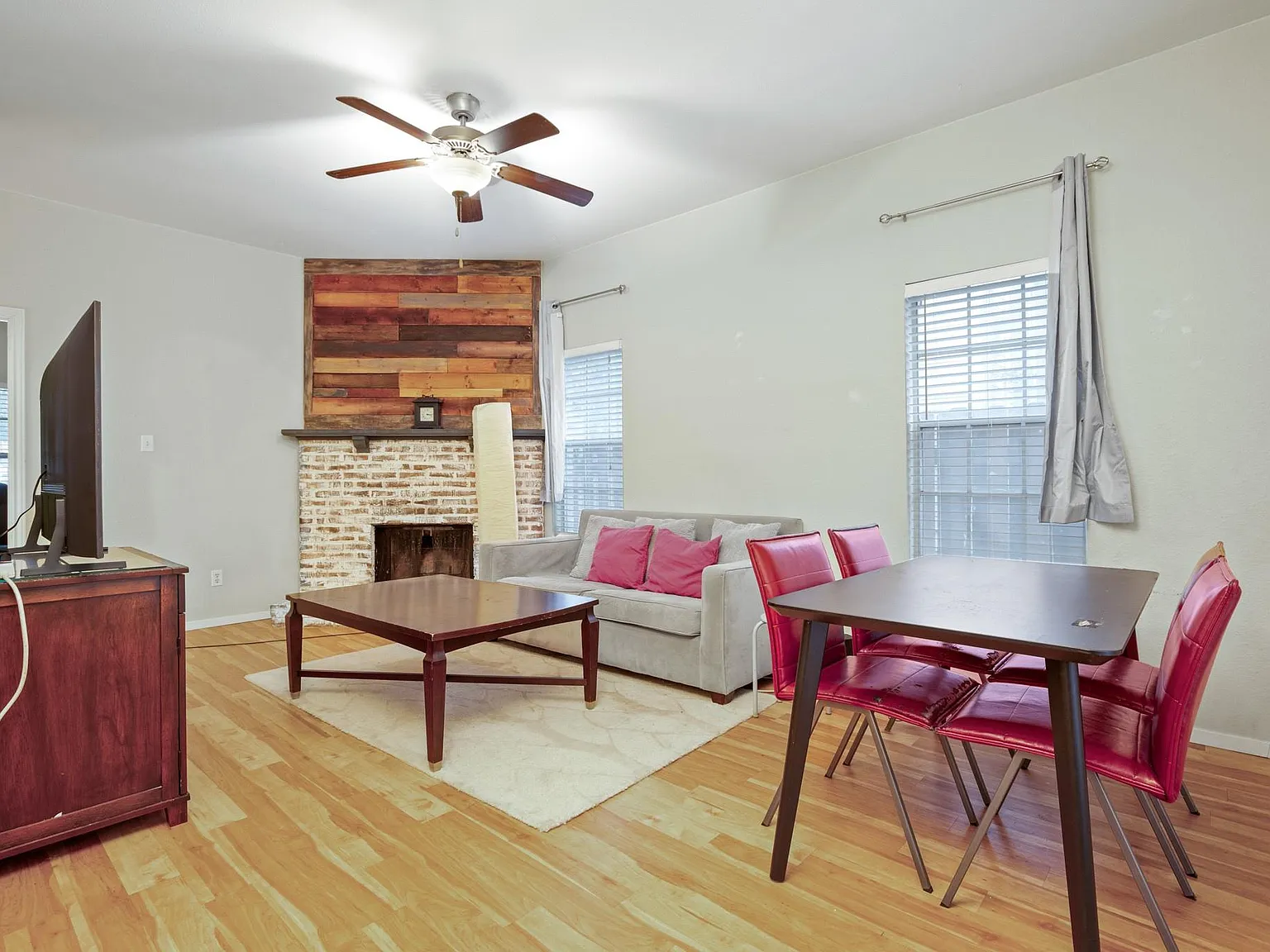 1 bed, 1.0 bath, 567 sqft, $1,325 — Photo 3