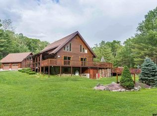 203 Egan Rd, Gloversville, NY 12078