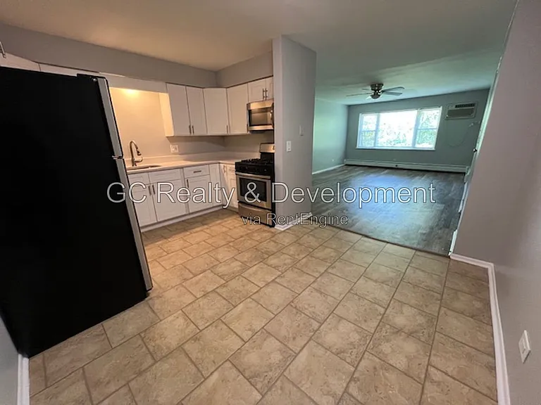 314 N Warwick Ave #2C — Photo 6