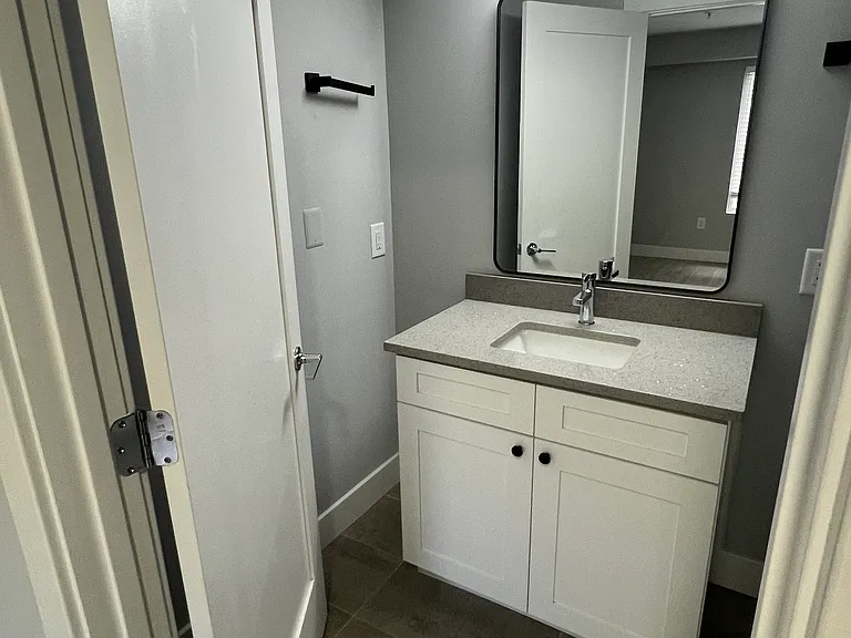 1032 Park Rd NW #1 — Photo 5