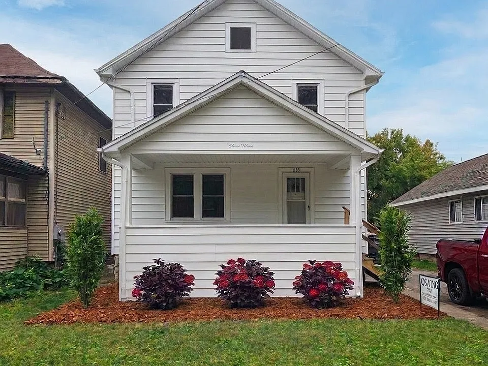 1115 Porter St