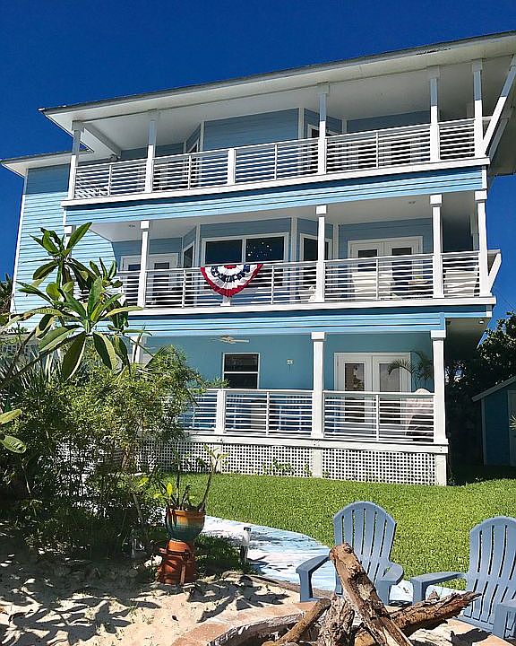 1st image of 888 Bonita Ave