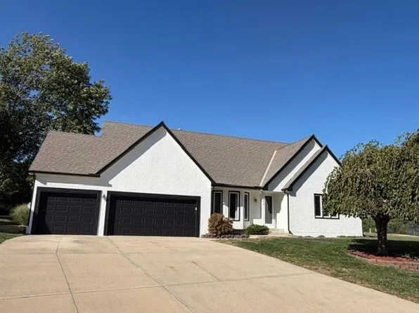 511 N Mesquite St, Olathe, KS 66061