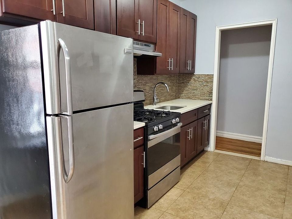 1st image of 40 Woodruff Ave APT 205