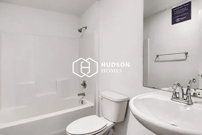 2946 Field St — Photo 11