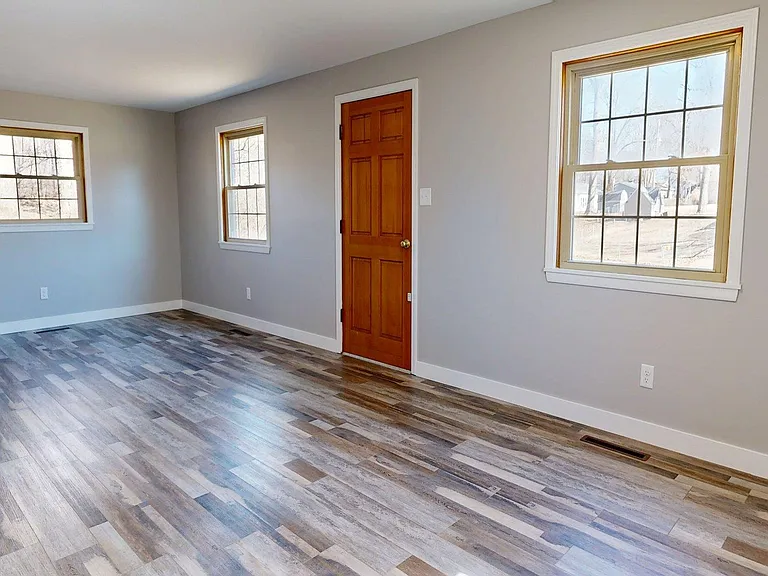 3280 E Oakwood Ave — Photo 15