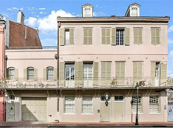 2nd image of 917 Toulouse St APT 2