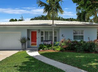 912 N Lakeside Dr, Lake Worth, FL 33460