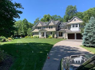3 Driftwood Ln, Weston, MA 02493