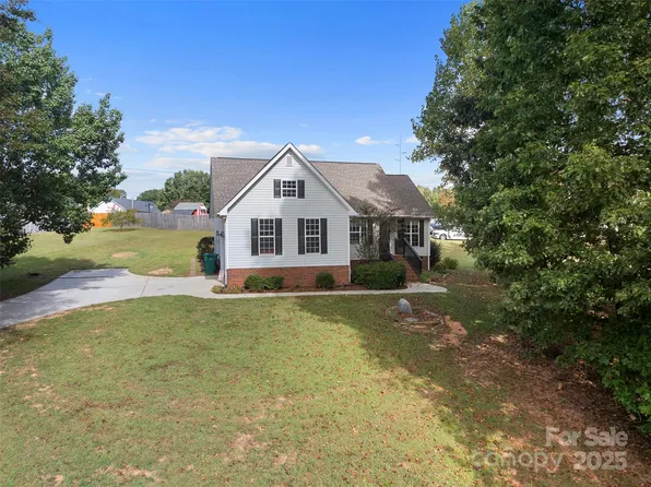 931 Hollow Hill Ct, Stanfield, NC 28163