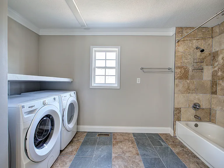 838 Spring Place Rd — Photo 16