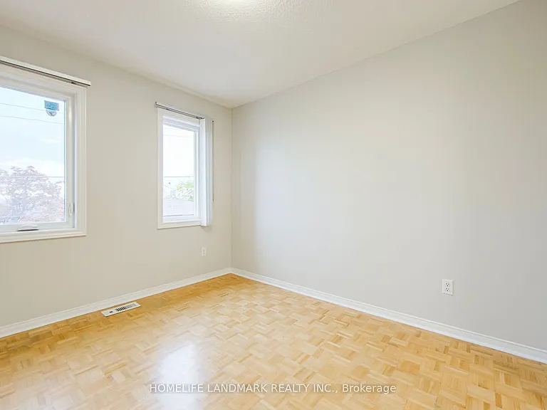 25 Warner Ave — Photo 24