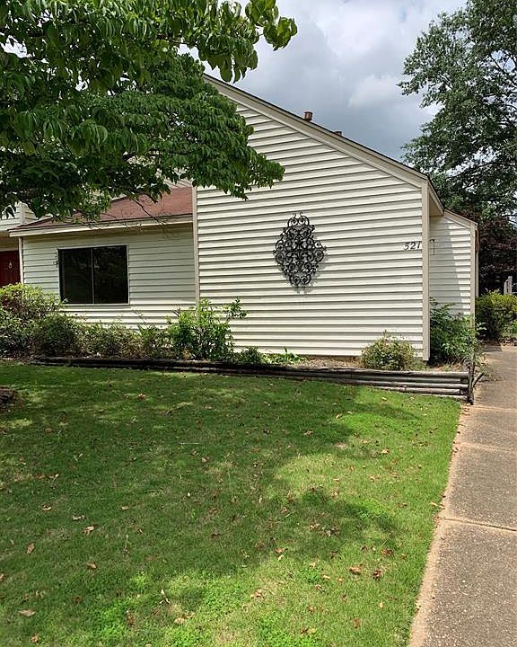 1st image of 521 Saddlewood Ln