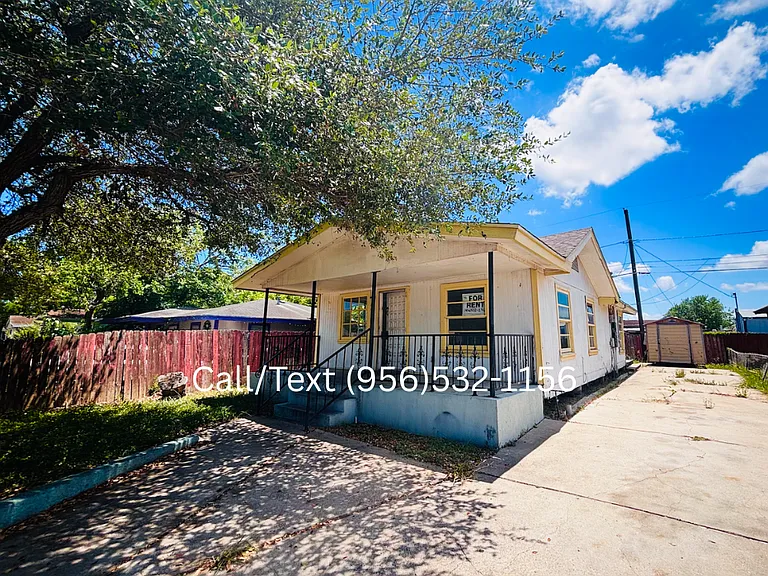 2621 Tarlton St — Photo 7