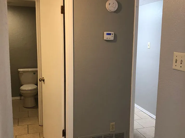 902 NE Tortoise Dr — Photo 13