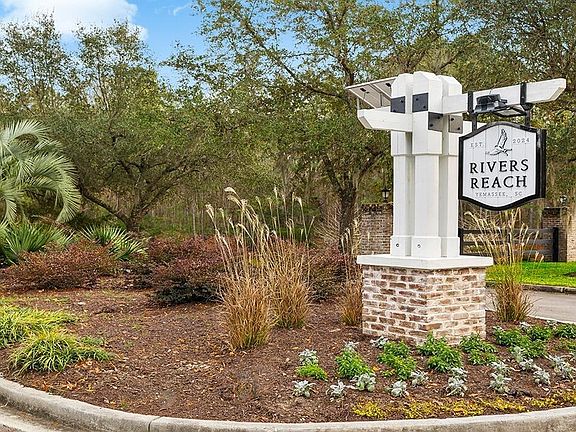 2nd image of 186 Castle Hill Rd