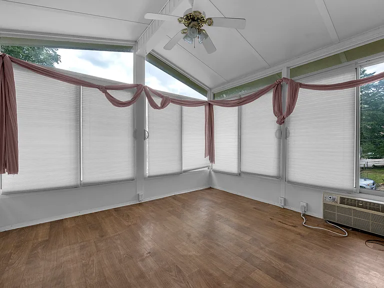 2221 Avenue W #26 — Photo 14