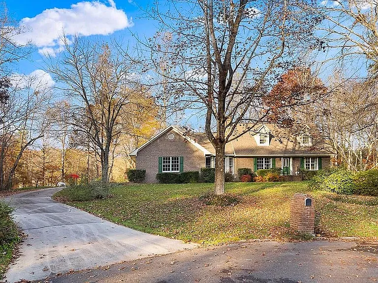152 Birdie Ct NW — Photo 1
