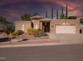 6825 Canyon Run Dr, El Paso, TX 79912