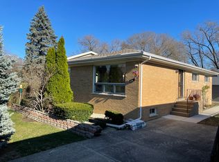 9319 E Prairie Rd, Evanston, IL 60203