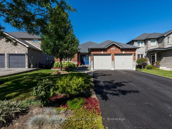 974 Booth Ave, Innisfil, ON L9S 0A5