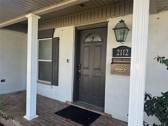 3rd image of 2112 Deerfield Rd
