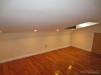Rented by aptsandlofts.com