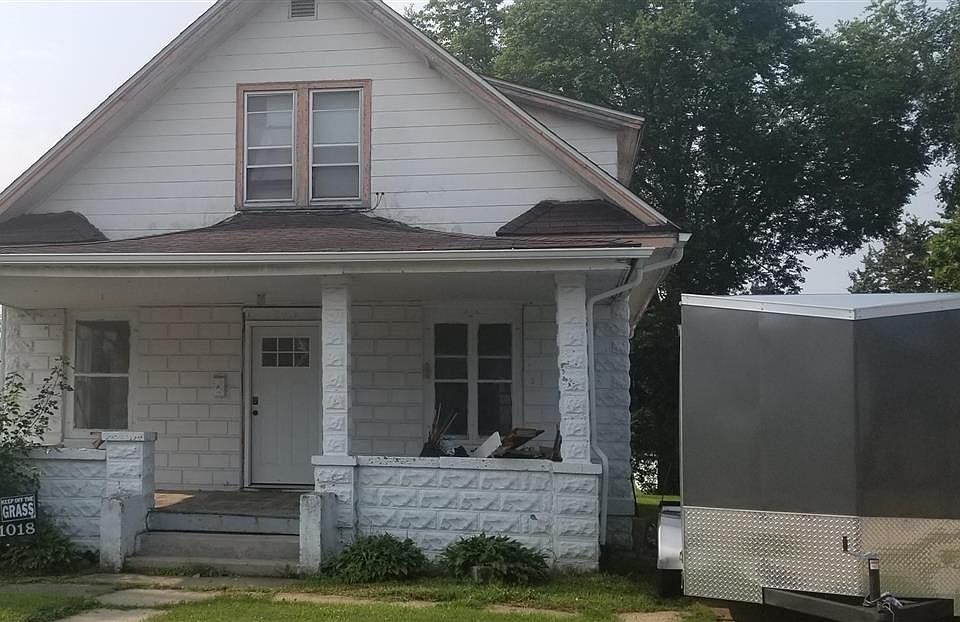 1st image of 1018 Montague St