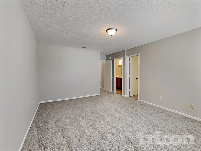 631 Fern St — Photo 6