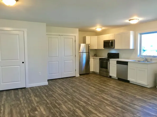 217 Bridge Street, 217 Bridge St #4, Morrisville, VT 05661