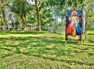 4108 Falls St, Houston, TX 77026