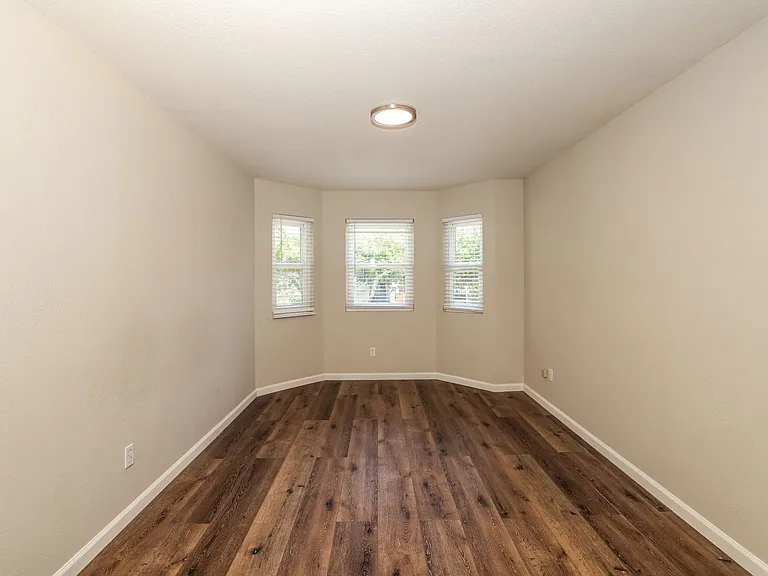 5851 Vallejo St #D — Photo 17