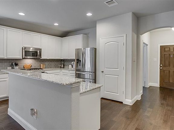 3rd image of 3224 Wiltshire Horn Ave
