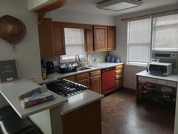 2nd image of 423 Swanson Dr