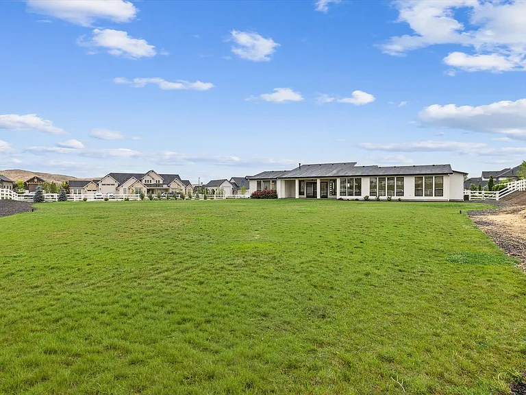 7786 W Diamond Lake Dr — Photo 57